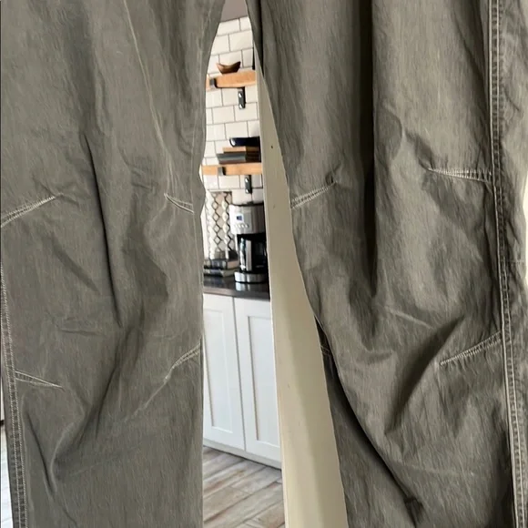 Kuhl Brown Chinos Classic Cotton Blend - Picture 3 of 12